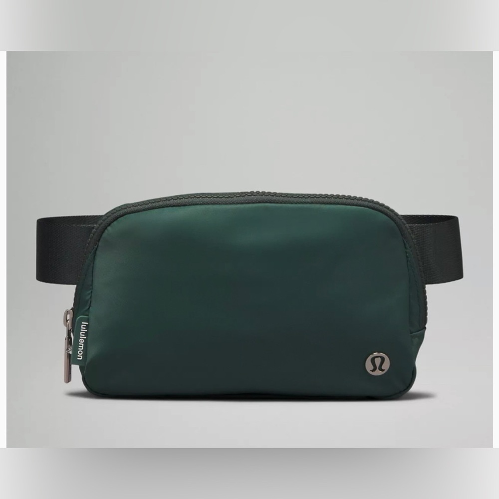 NEW LULULEMON EVERYWHERE BELT BAG MEDIUM FOREST/DARK FOREST